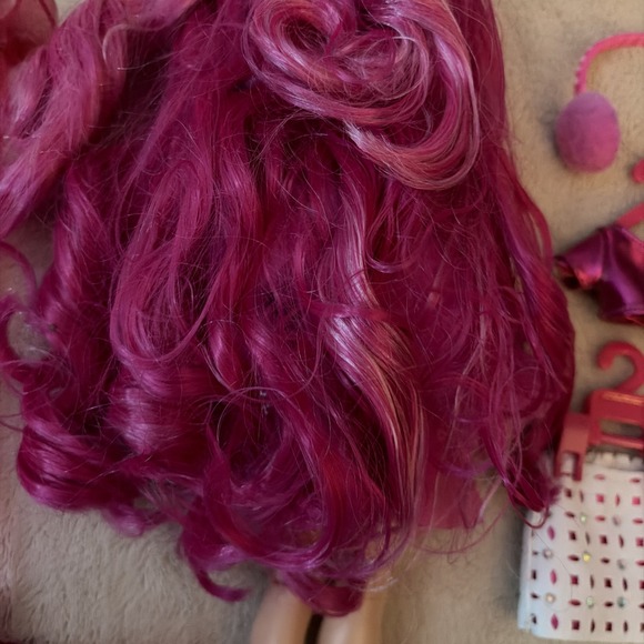 Rainbow High Stella Monroe Doll & Accessories - Picture 6 of 12